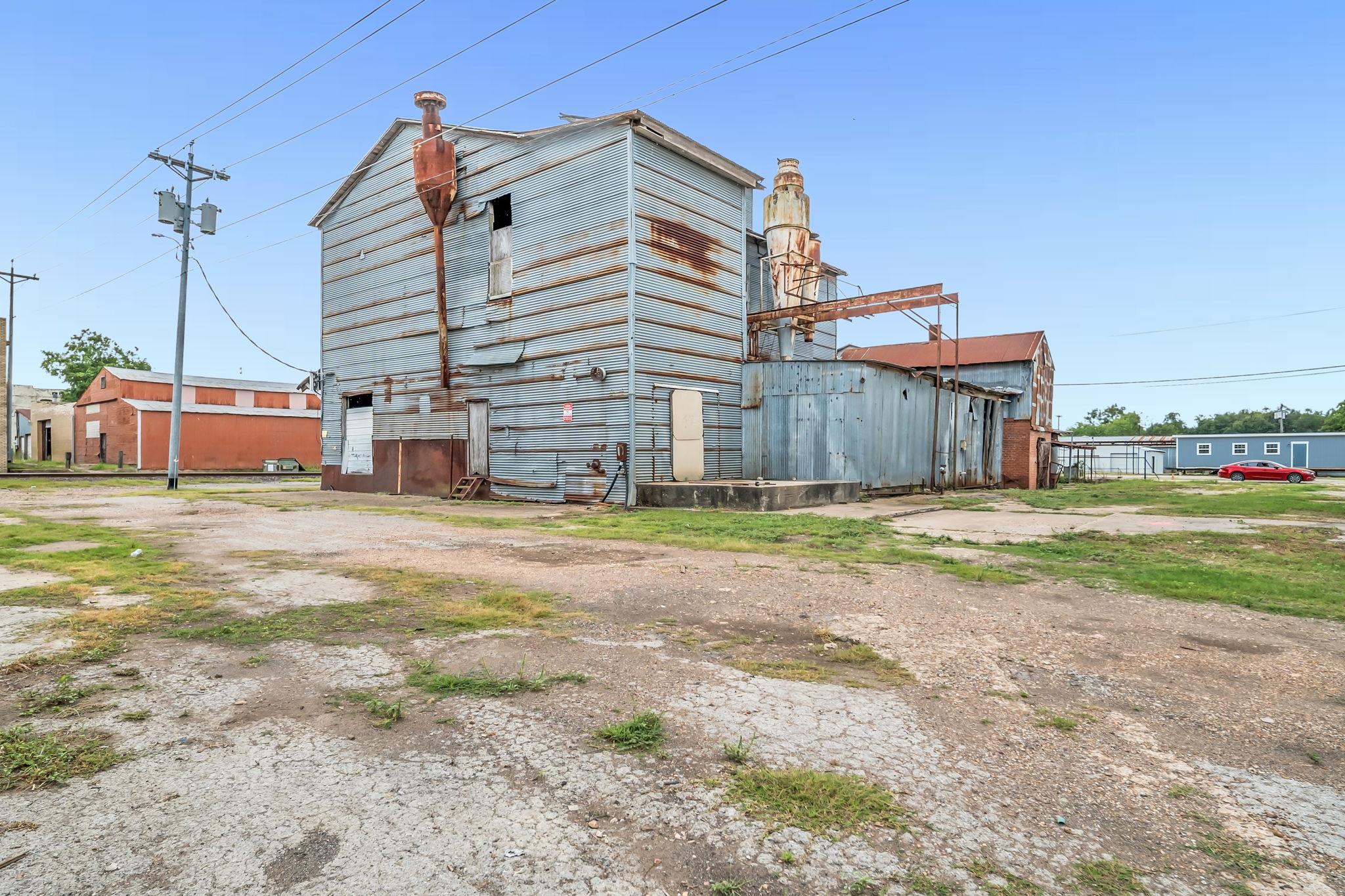 136 S Caldwell-E ST
