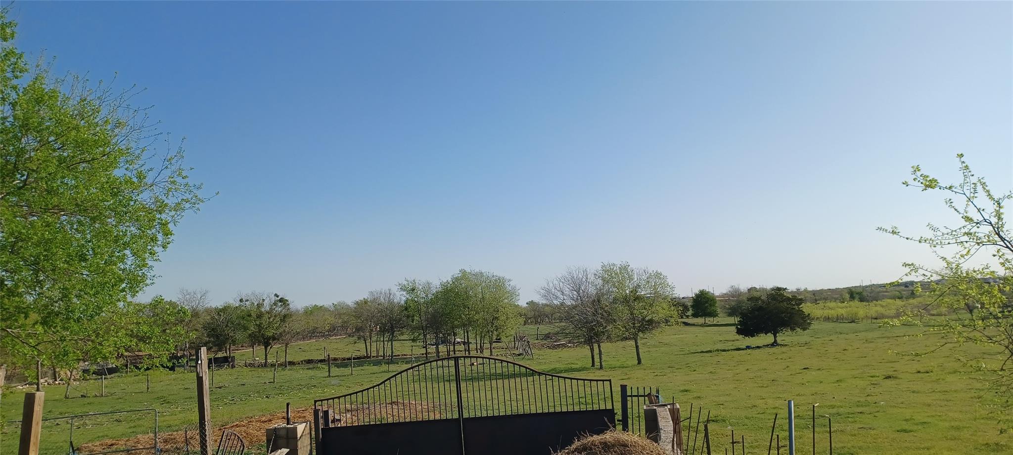 8424 Old Lockhart RD