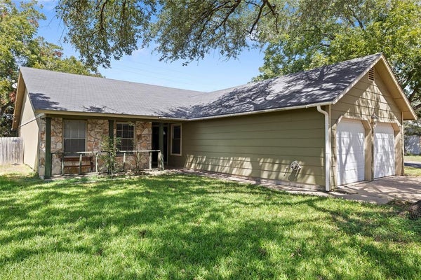 13179 MILL STONE DR, AUSTIN, TX 78729 - Image f1422c8fe2a50e9d3bb669d02852e03d/377273321