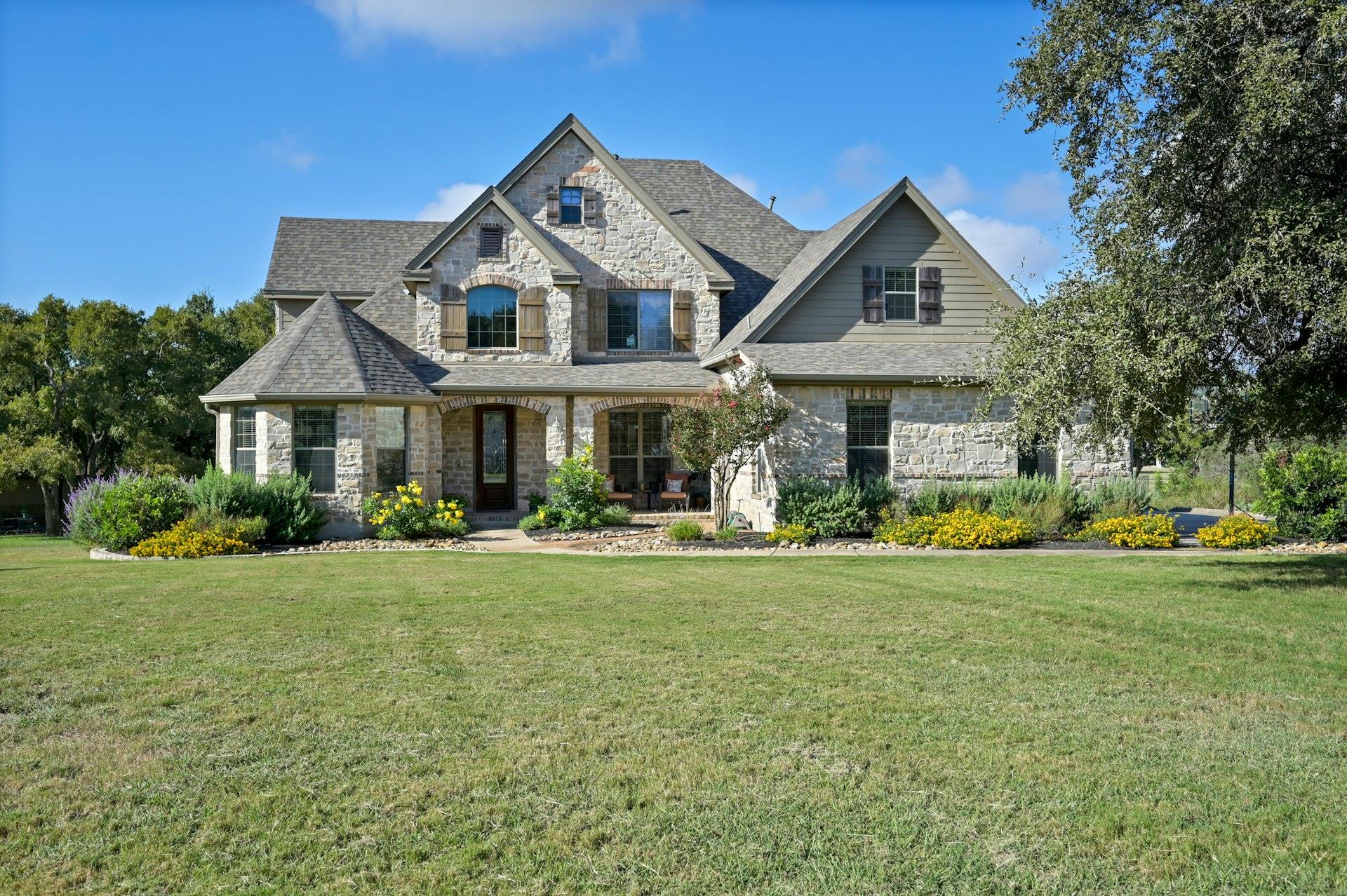 404 Oak Meadow DR