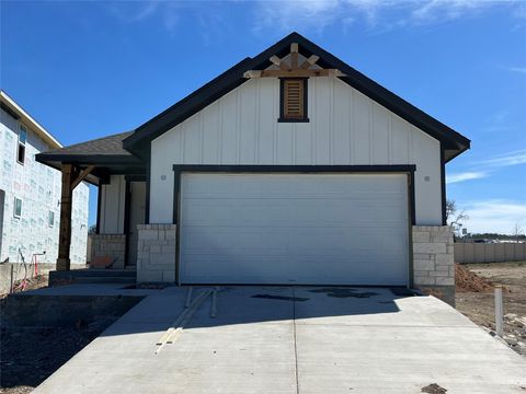 239 Kings Canyon DR Dripping Springs TX 78620