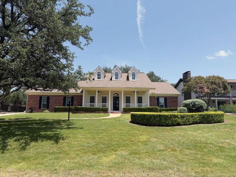 Photo of 112 Snapper ST, Lakeway, TX 78734 (MLS # 3468255)
