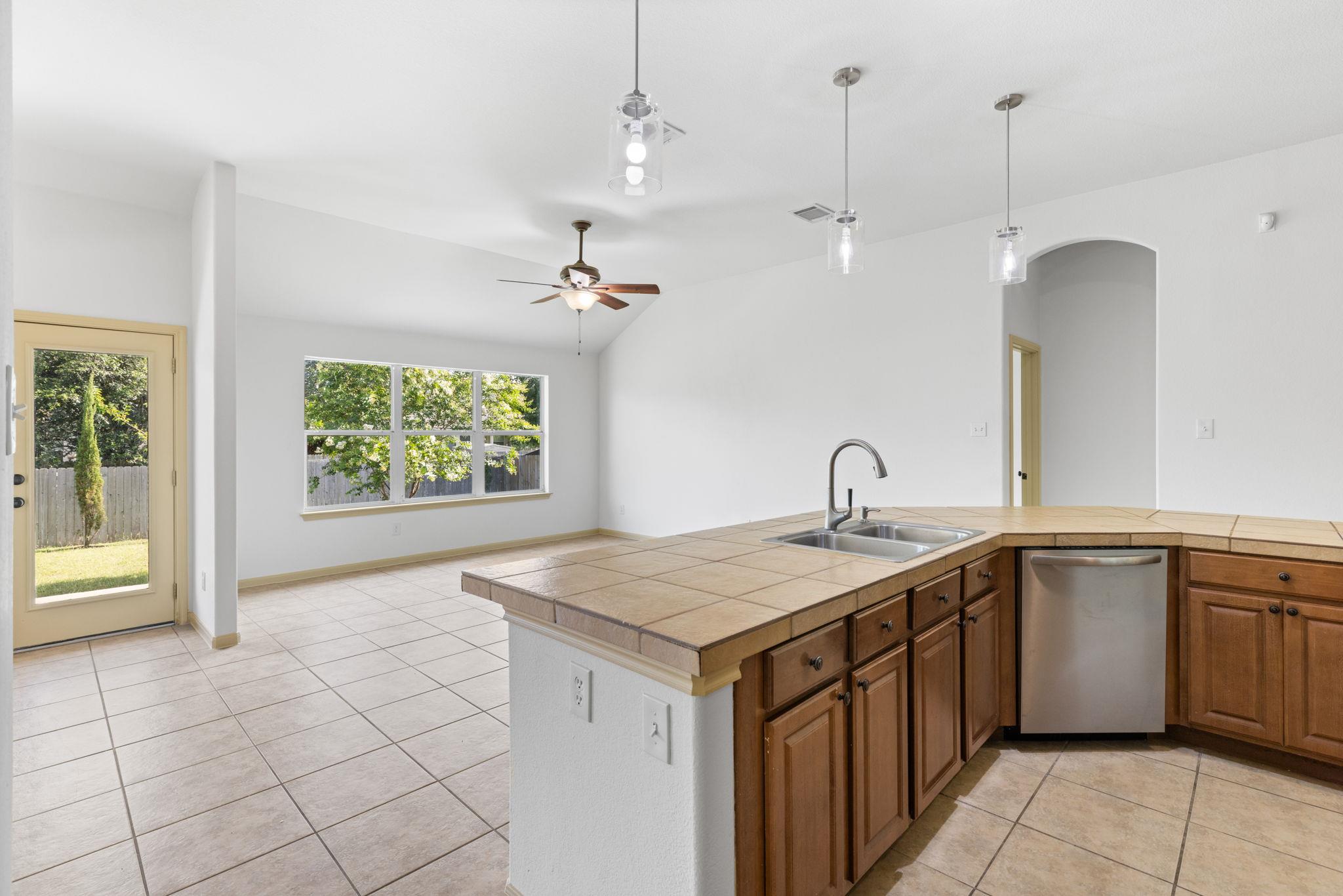 325 Swenson DR