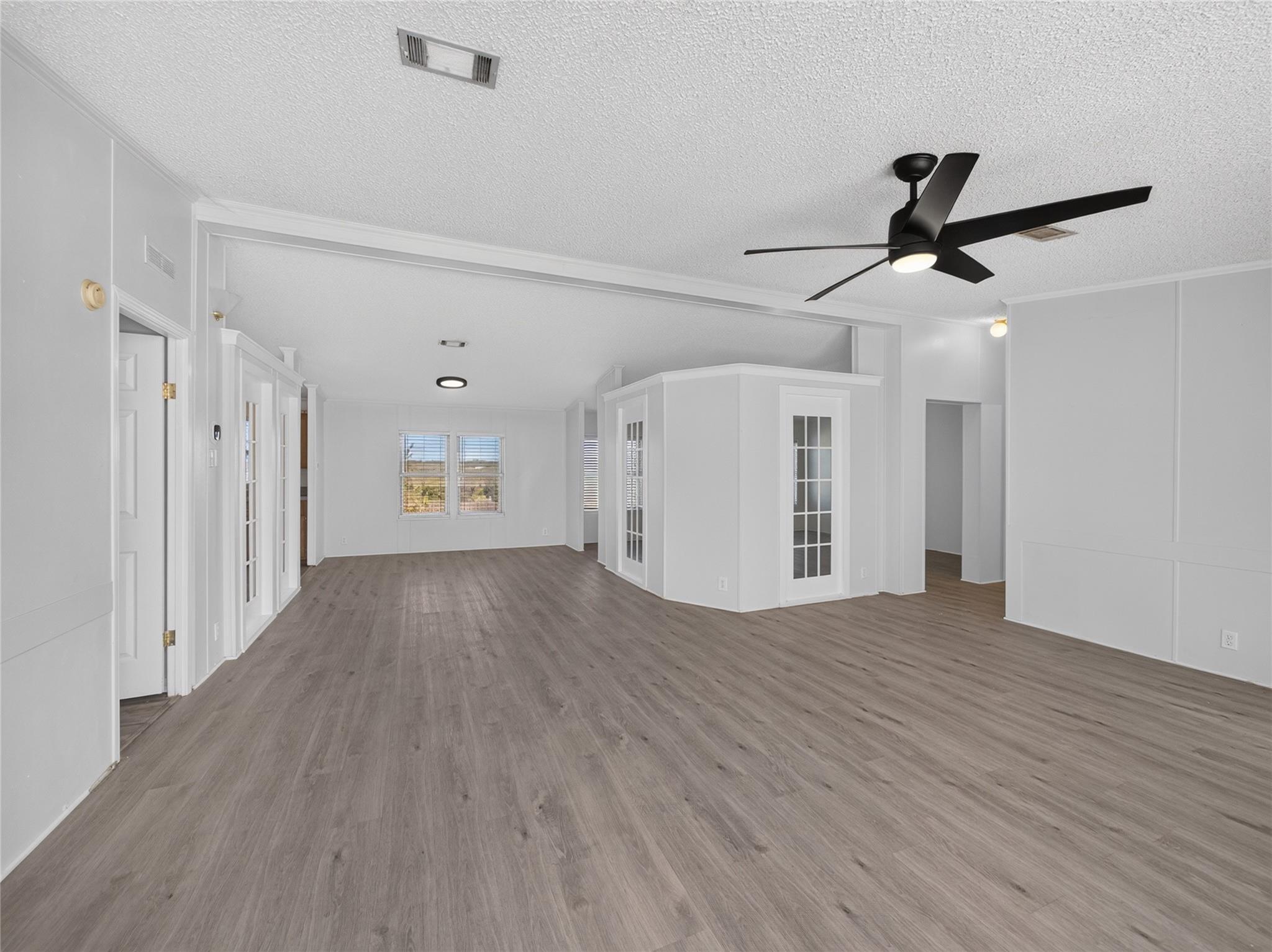 10512 Hibbs LN