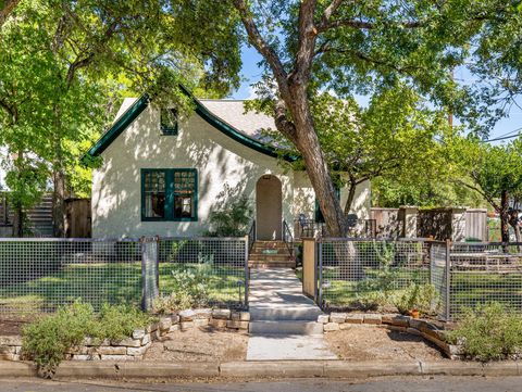 Photo of 2825 Shoal Crest Ave, Austin, TX 78705 (MLS # 2634592)