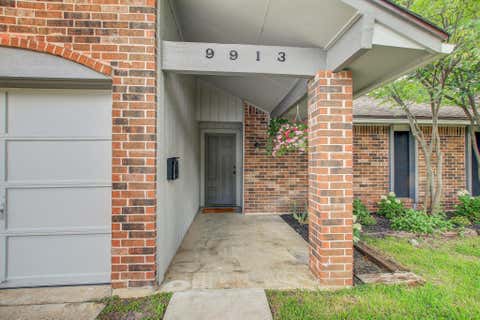 Tiny photo for 9913 Oak Hollow DR, Austin, TX 78758 (MLS # 3211877)