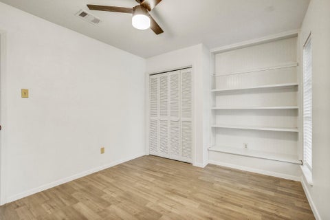 Tiny photo for 9913 Oak Hollow DR, Austin, TX 78758 (MLS # 3211877)
