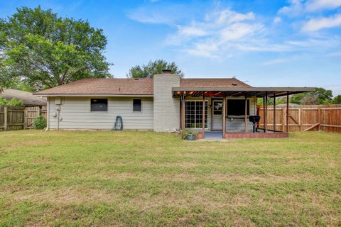 Tiny photo for 9913 Oak Hollow DR, Austin, TX 78758 (MLS # 3211877)