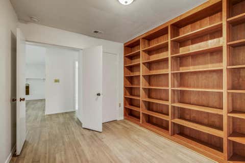 Tiny photo for 9913 Oak Hollow DR, Austin, TX 78758 (MLS # 3211877)