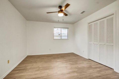Tiny photo for 9913 Oak Hollow DR, Austin, TX 78758 (MLS # 3211877)