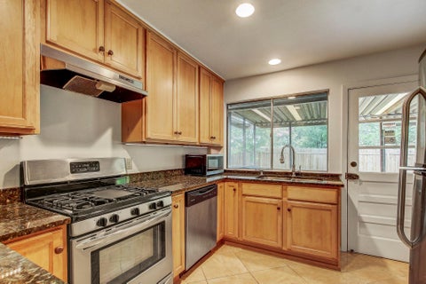 Tiny photo for 9913 Oak Hollow DR, Austin, TX 78758 (MLS # 3211877)