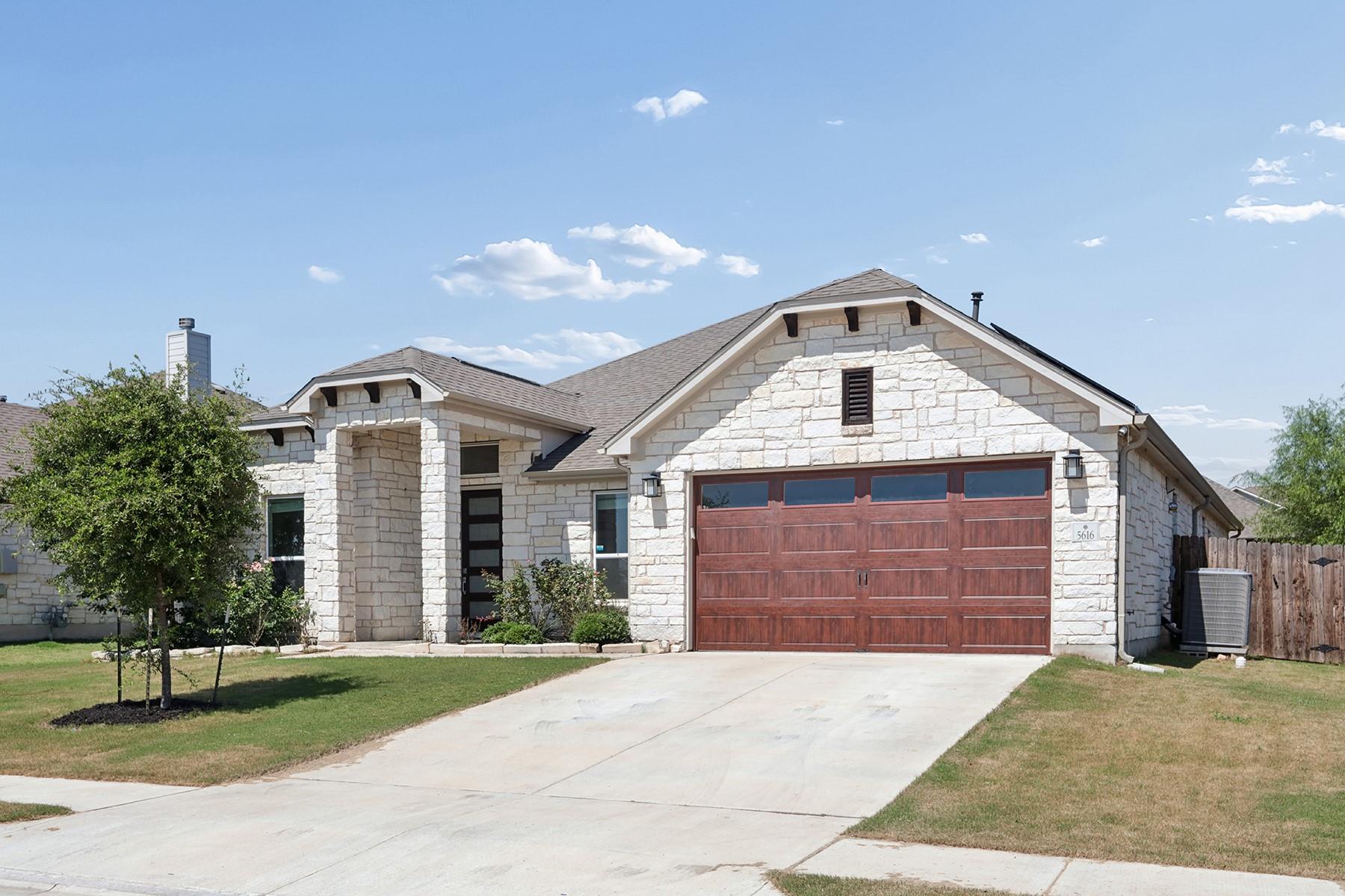 5616 Monrovia LN