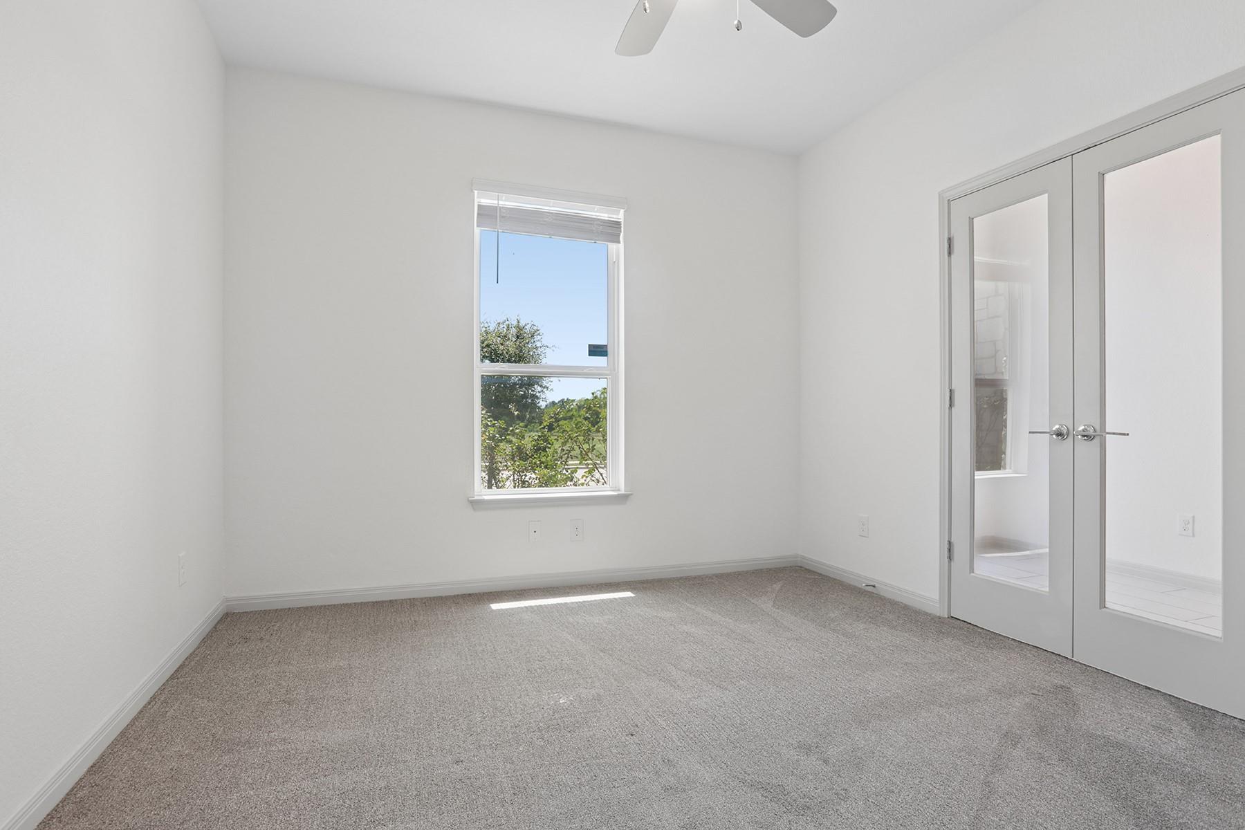 5616 Monrovia LN