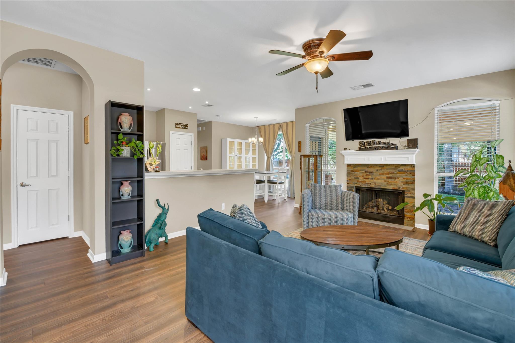 741 Bent Wood PL