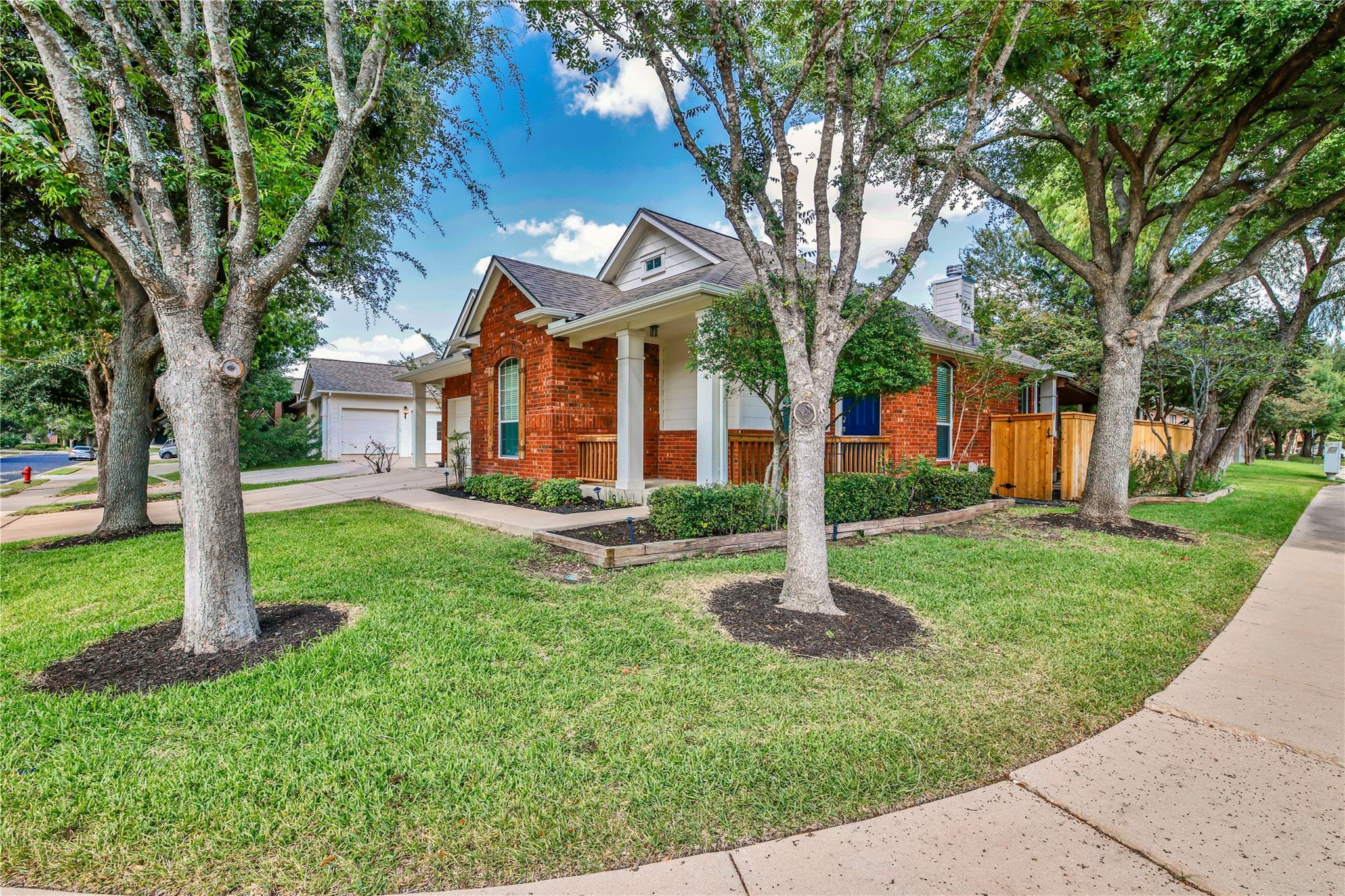 741 Bent Wood PL