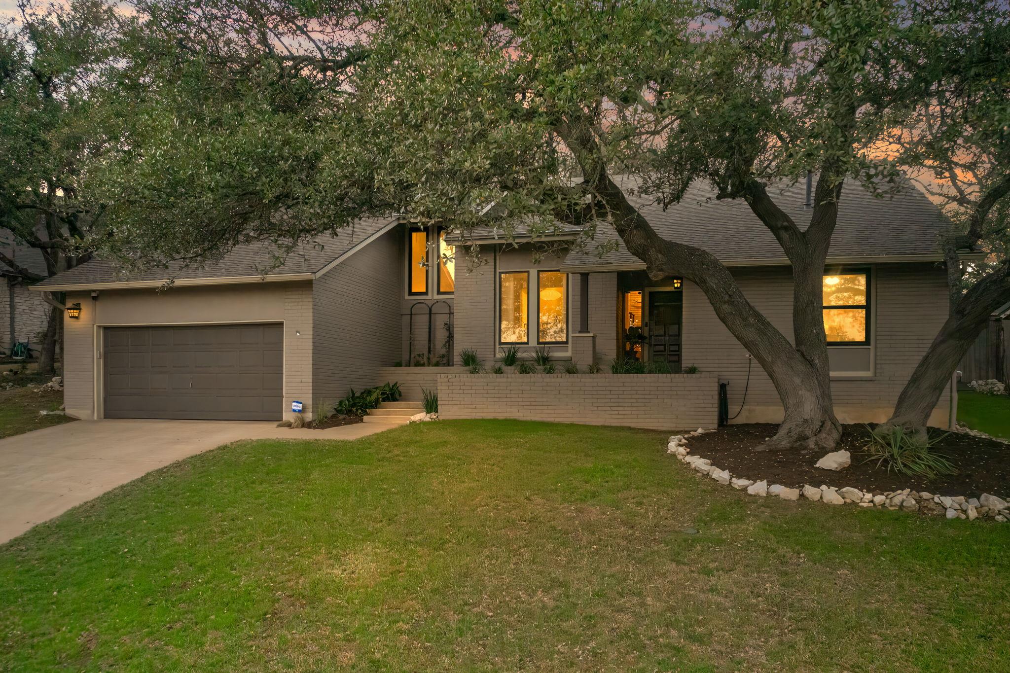 8600 Appalachian DR