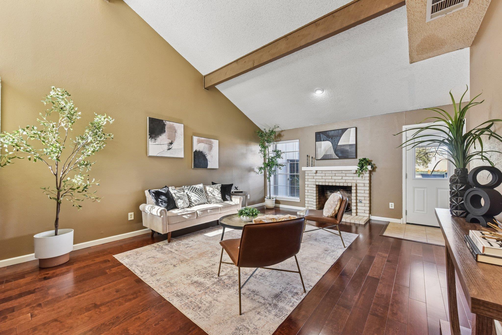 1028 Verbena DR 1144