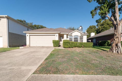 Photo of 7104 Quimper LN, Austin, TX 78749 (MLS # 1896804)