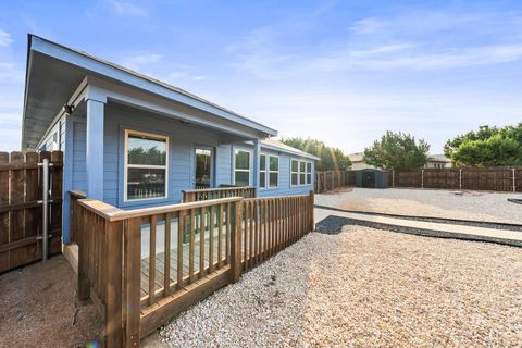 Tiny photo for 21604 Bluejay BLVD, Lago Vista, TX 78645 (MLS # 7461212)