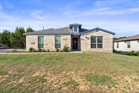 Photo of 21604 Bluejay BLVD, Lago Vista, TX 78645 (MLS # 7461212) Photo of 21604 Bluejay BLVD, Lago Vista, TX 78645 (MLS # 7461212)