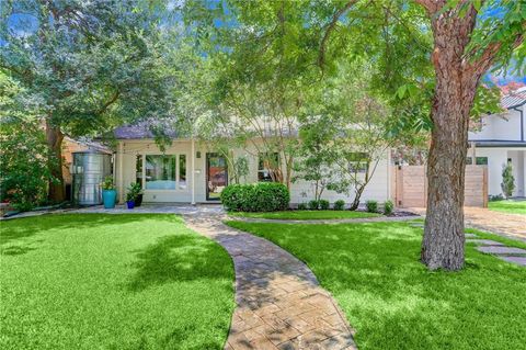 Photo of 2107 Arpdale ST, Austin, TX 78704 (MLS # 1666610)