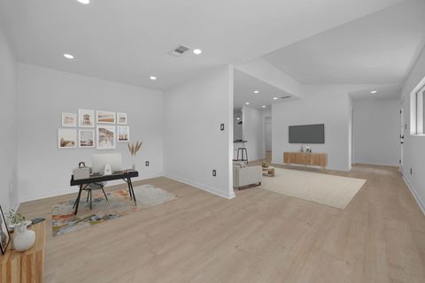 Tiny photo for 5261 Meadow Creek DR, Austin, TX 78745 (MLS # 4805073)