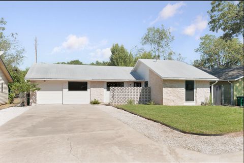 Tiny photo for 5261 Meadow Creek DR, Austin, TX 78745 (MLS # 4805073)