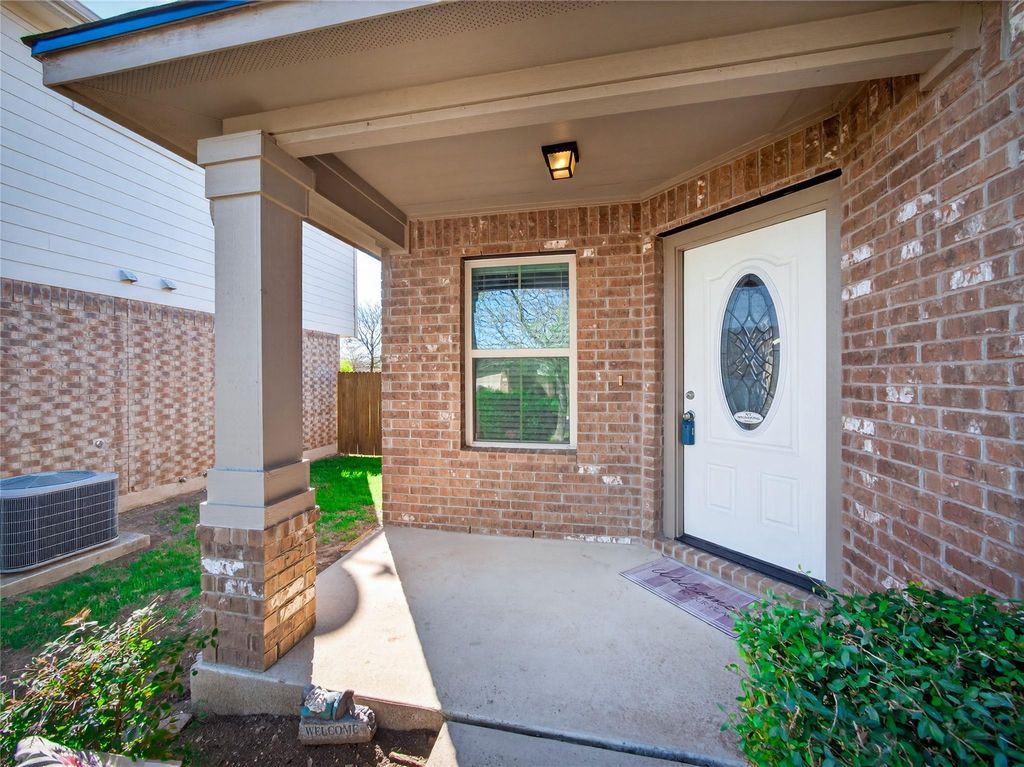 Photo of 410 Broad Peak RD, Georgetown, TX 78626 (MLS # 8001225)