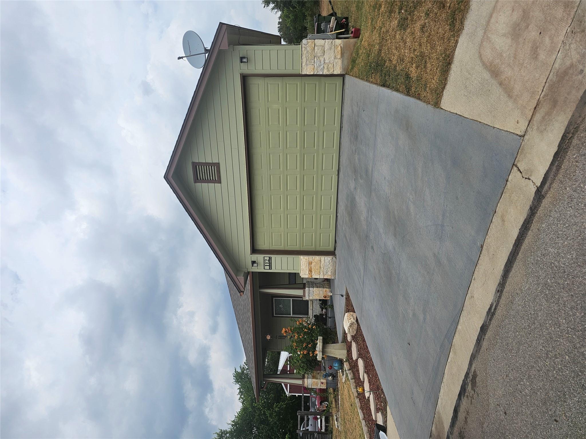 112 Crawford CT