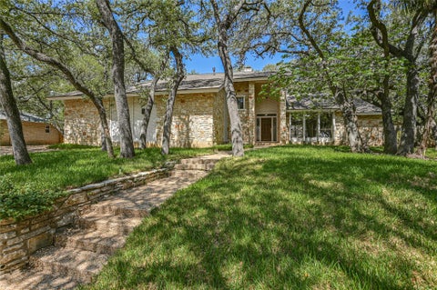 Photo of 7704 Bramblewood CIR, Austin, TX 78731 (MLS # 3419607)