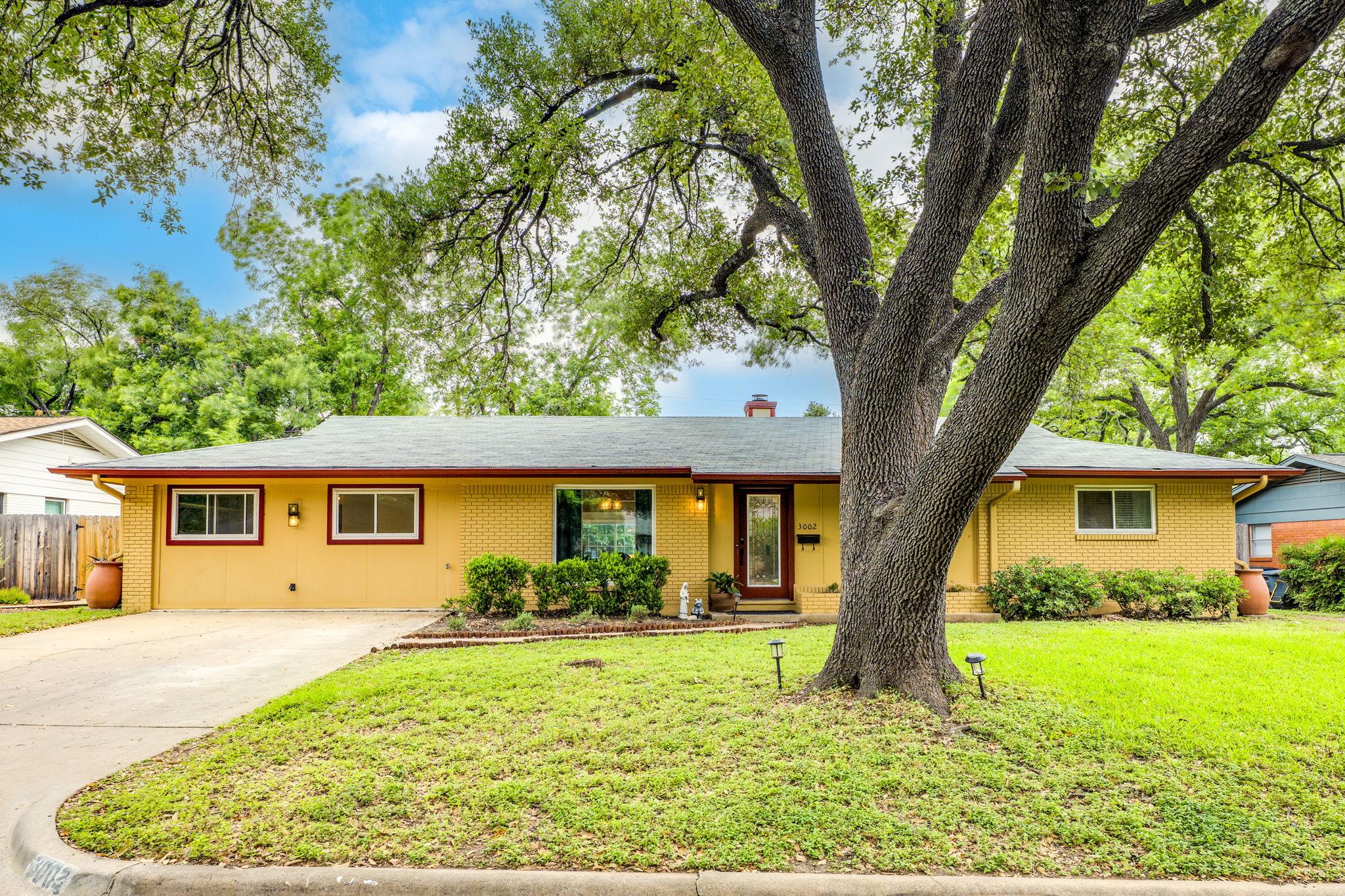 3002 Stardust DR
