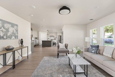 Tiny photo for 10101 Woodhaven DR, Austin, TX 78753 (MLS # 8300984)