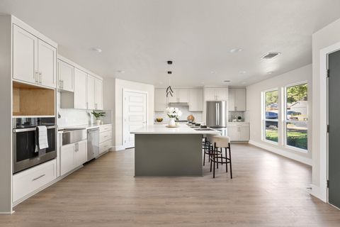 Tiny photo for 10101 Woodhaven DR, Austin, TX 78753 (MLS # 8300984)