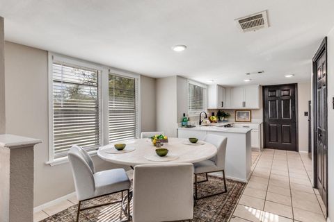 Tiny photo for 12901 Lamplight Village Ave, Austin, TX 78727 (MLS # 6845383)