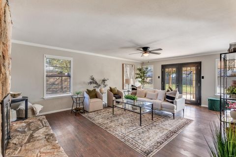 Tiny photo for 12901 Lamplight Village Ave, Austin, TX 78727 (MLS # 6845383)