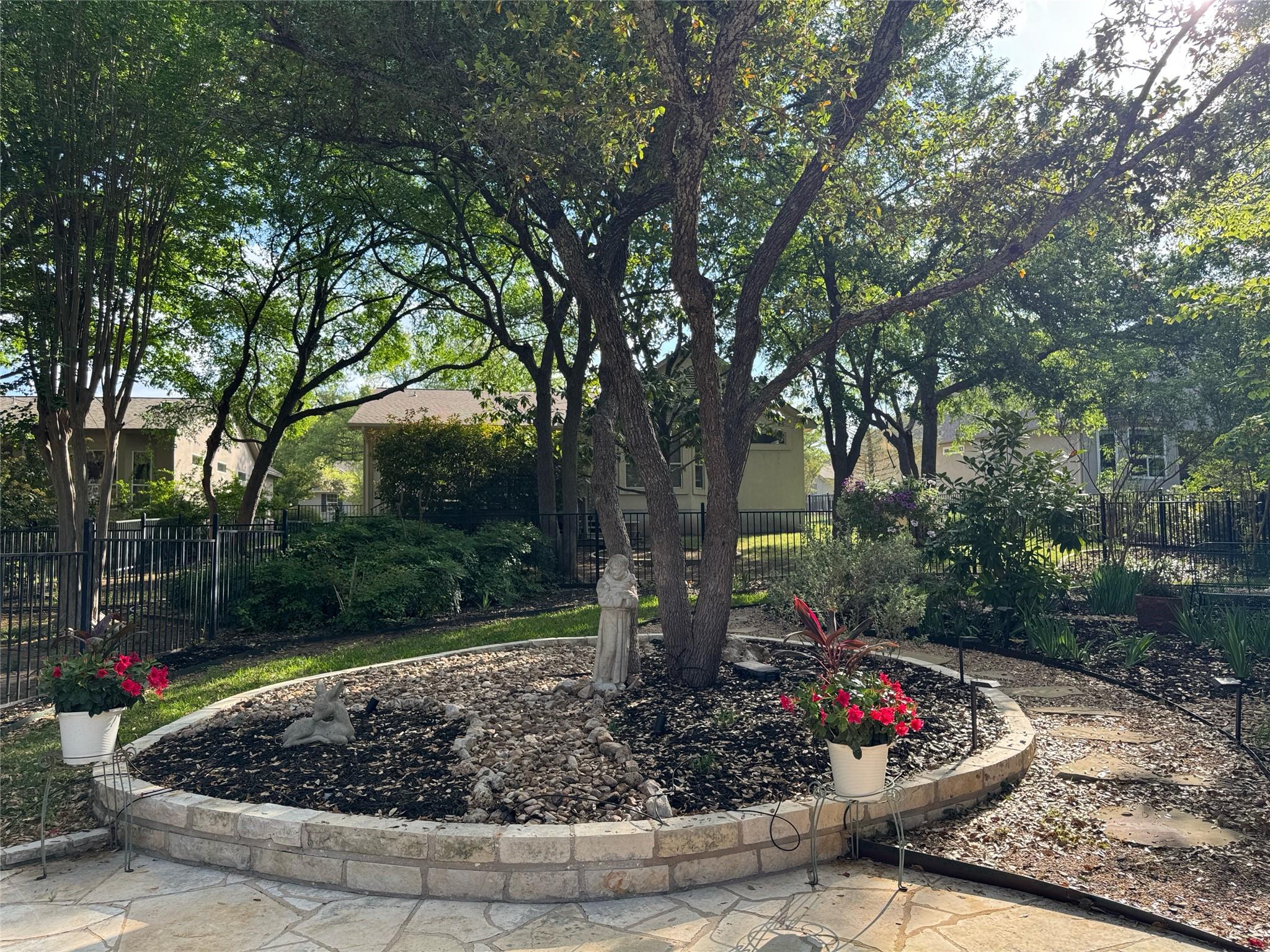 290 Whispering Wind DR