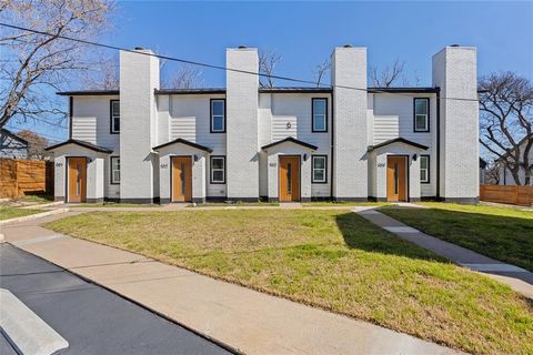 Photo of 2706 Wheless LN #Bldg 1, Austin, TX 78723 (MLS # 9140932)