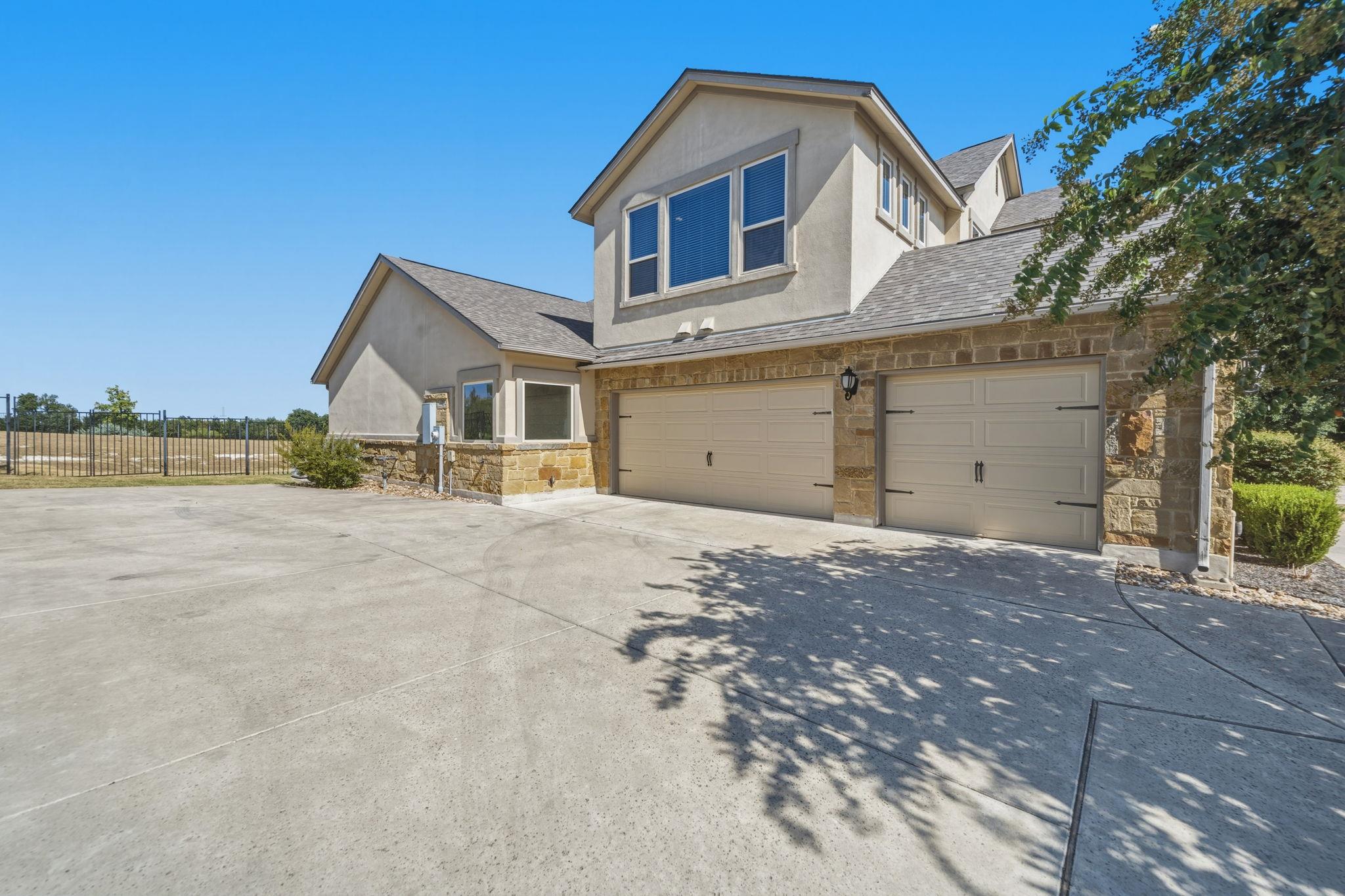 608 Brave Face ST