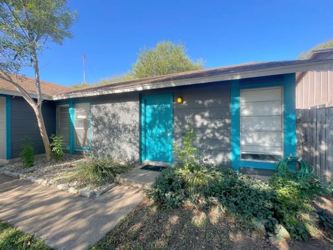 Photo of 10700 Topperwein DR #B, Austin, TX 78758 (MLS # 2462564)
