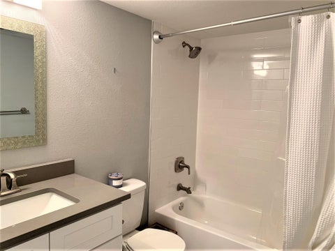 Tiny photo for 105 Birdie DR, The Hills, TX 78738 (MLS # 1081115)