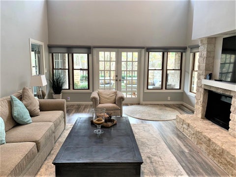 Tiny photo for 105 Birdie DR, The Hills, TX 78738 (MLS # 1081115)