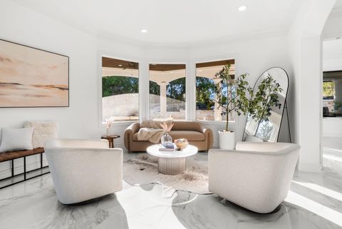 Tiny photo for 2404 University Club DR, Austin, TX 78732 (MLS # 5869920)