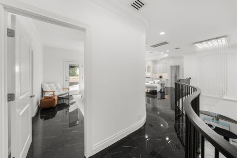 Tiny photo for 2404 University Club DR, Austin, TX 78732 (MLS # 5869920)