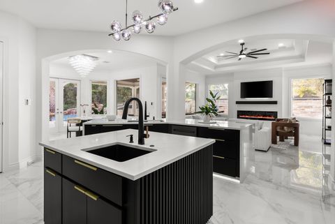 Tiny photo for 2404 University Club DR, Austin, TX 78732 (MLS # 5869920)