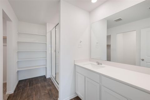 Tiny photo for 12102 Douglas Fir CIR, Mustang Ridge, TX 78610 (MLS # 8002179)