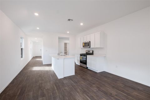 Tiny photo for 12102 Douglas Fir CIR, Mustang Ridge, TX 78610 (MLS # 8002179)