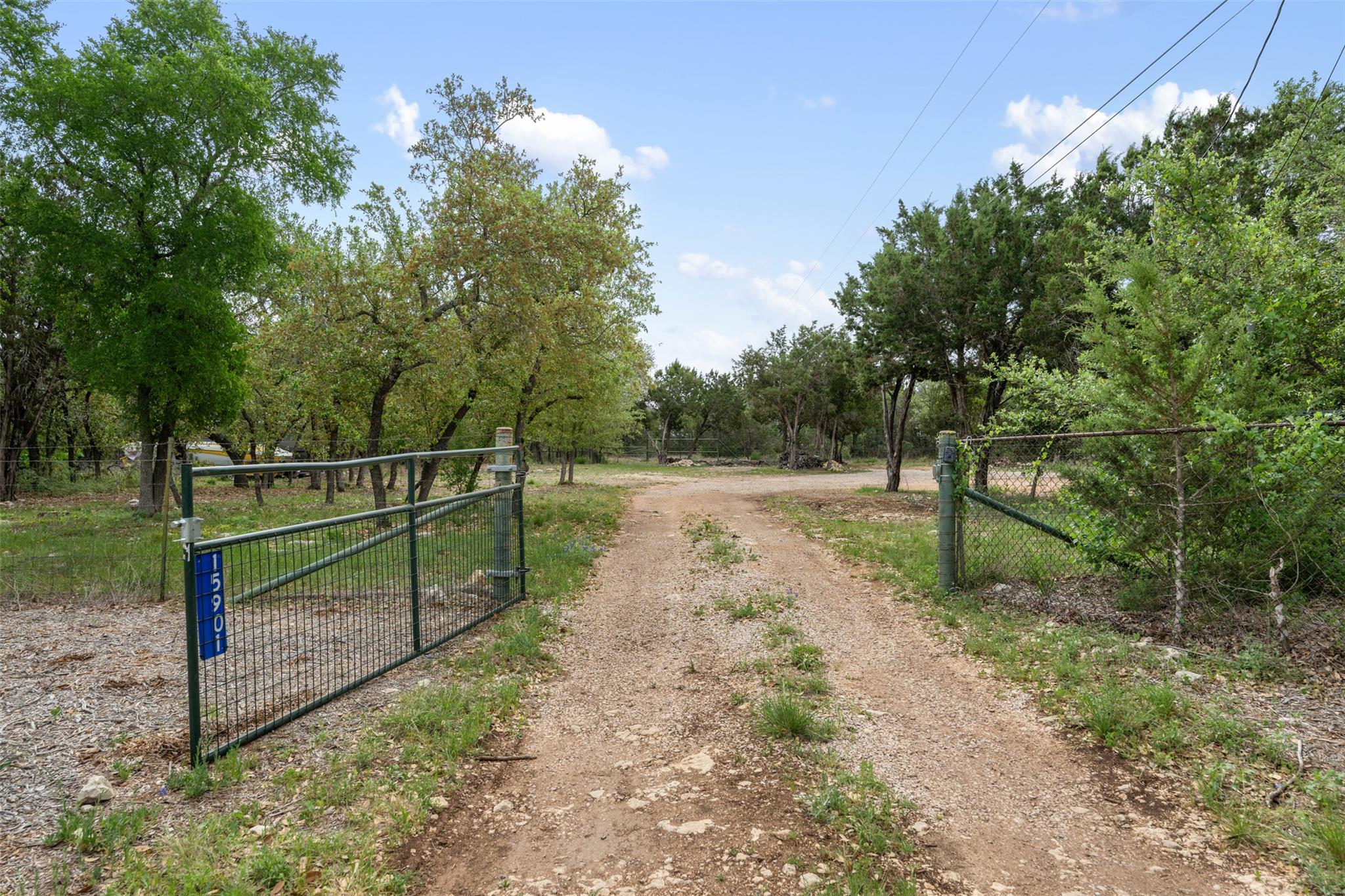15901 Buddy Ave