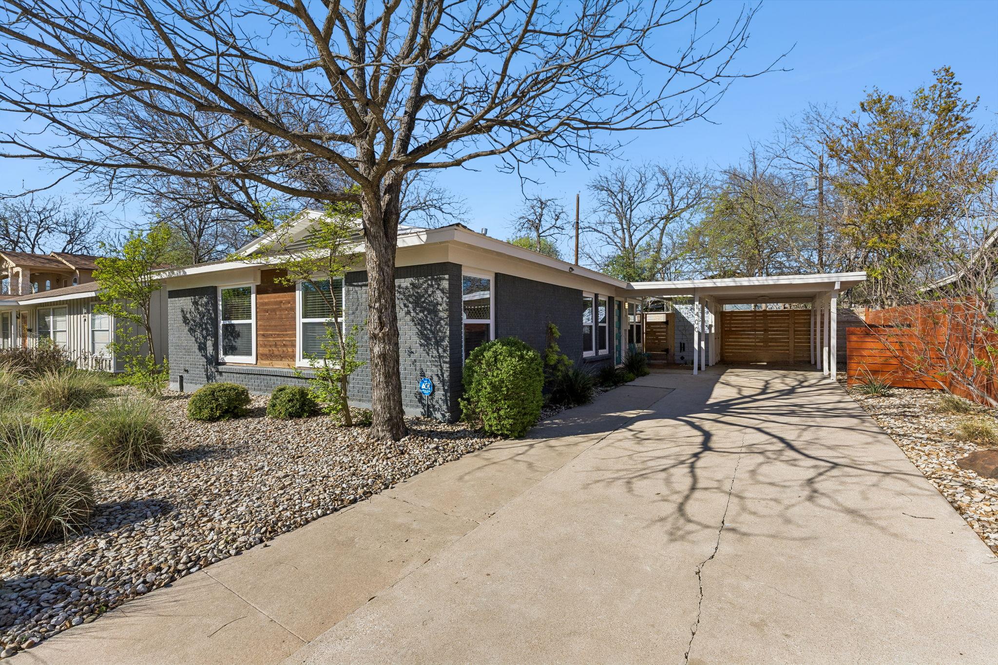 1400 Westmoor DR