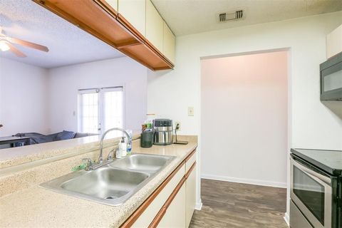 Tiny photo for 912 W 22nd ST #305, Austin, TX 78705 (MLS # 7032144)