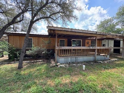 410 14th ST Blanco TX 78606